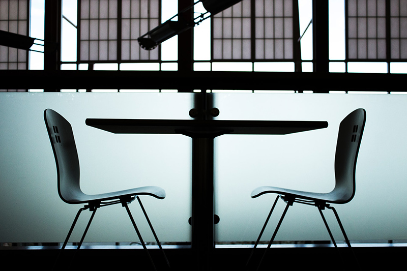 企業人は、
コロナという暗雲をすでに突き抜けている。